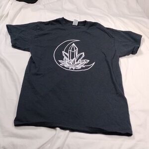 Potted men's t shirt size medium